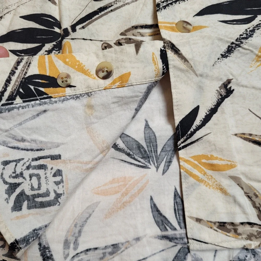 Vtg Crossing's Shirt Men's  Large/G Beige, Yellow, Black Hawaiian Button Up‎